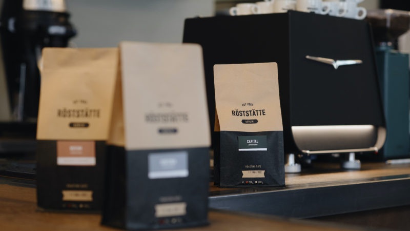 Kaffee aus dem Vollautomaten: Unsere Espresso Topseller auf dem Tresen.
